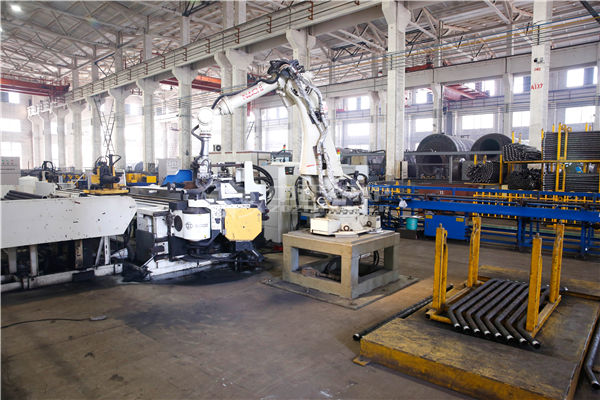 燃?xì)鈱?dǎo)熱油爐的焊接工作應(yīng)該注意哪些呢？-無錫中正鍋爐有限責(zé)任公司